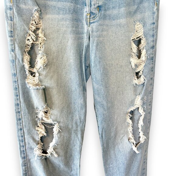 Hollister Ultra High-Rise Vintage Straight Jeans - Picture 3 of 7